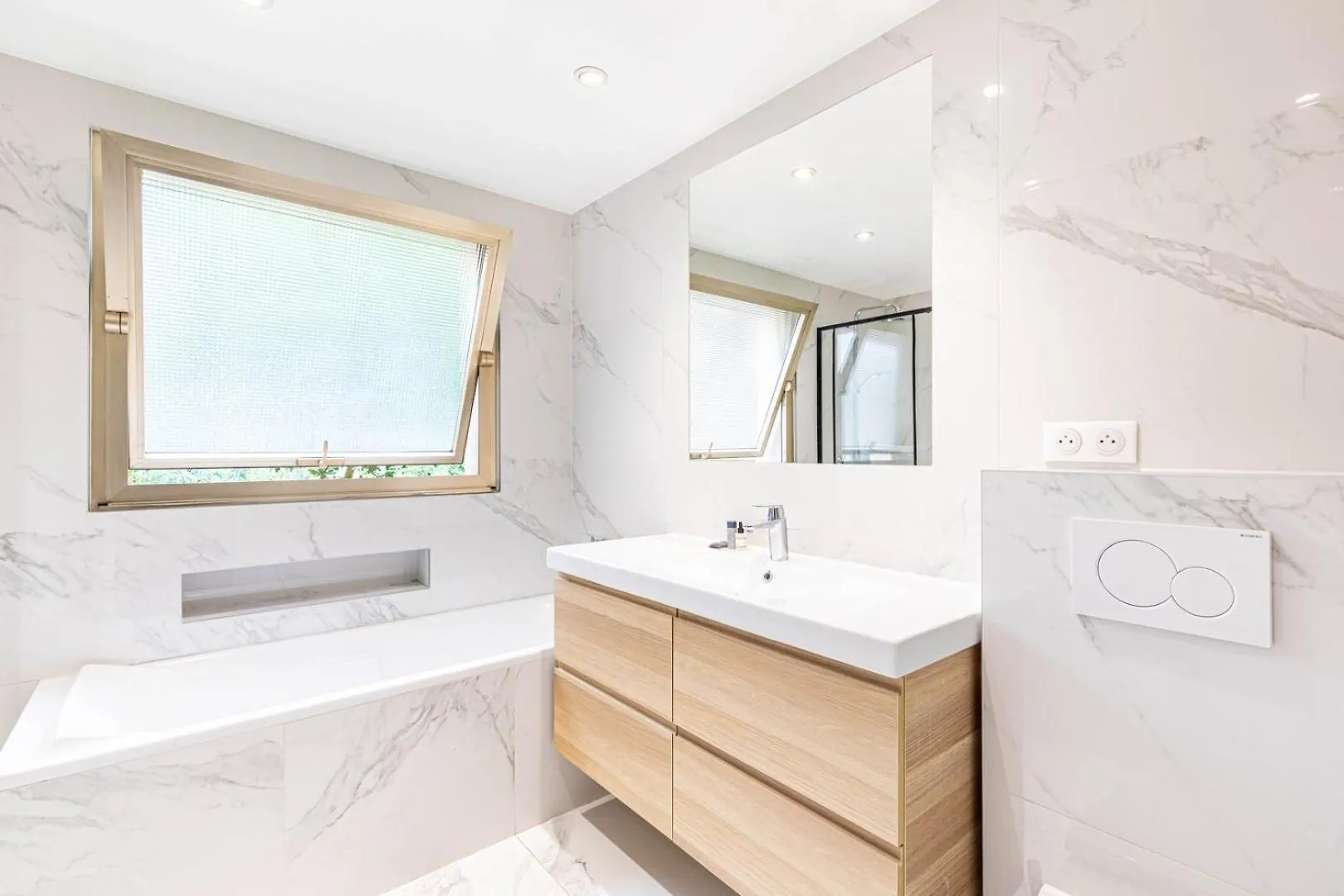Guestready - Chic & Spacious Living In Madeleine Paris 0*,
